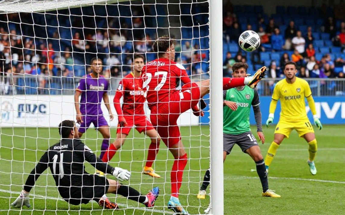 Kim Sang Sik dựng 5-3-2 trước Thái Lan: tuyến giữa chưa từng đá cùng nhau là điểm mù lớn nhất