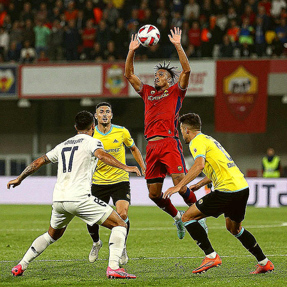 Fulham của Arbeloa: Mặt phẳng tấn công sắc sảo nhưng ba trận thua liên tiếp đang mở lại vết sẹo lịch sử Fulham của Arbeloa: Mặt phẳng tấn công sắc sảo nhưng ba trận thua liên tiếp đang mở lại vết sẹo lịch sử