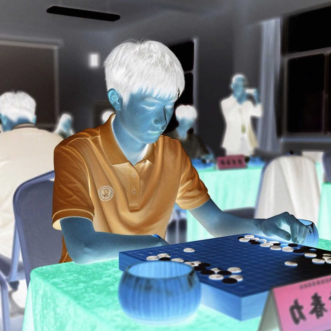 Musk thách thức bàn cờ: 'Cờ vua sẽ bị giải mã' và cuộc chiến không khoan nhượng với Chess.com