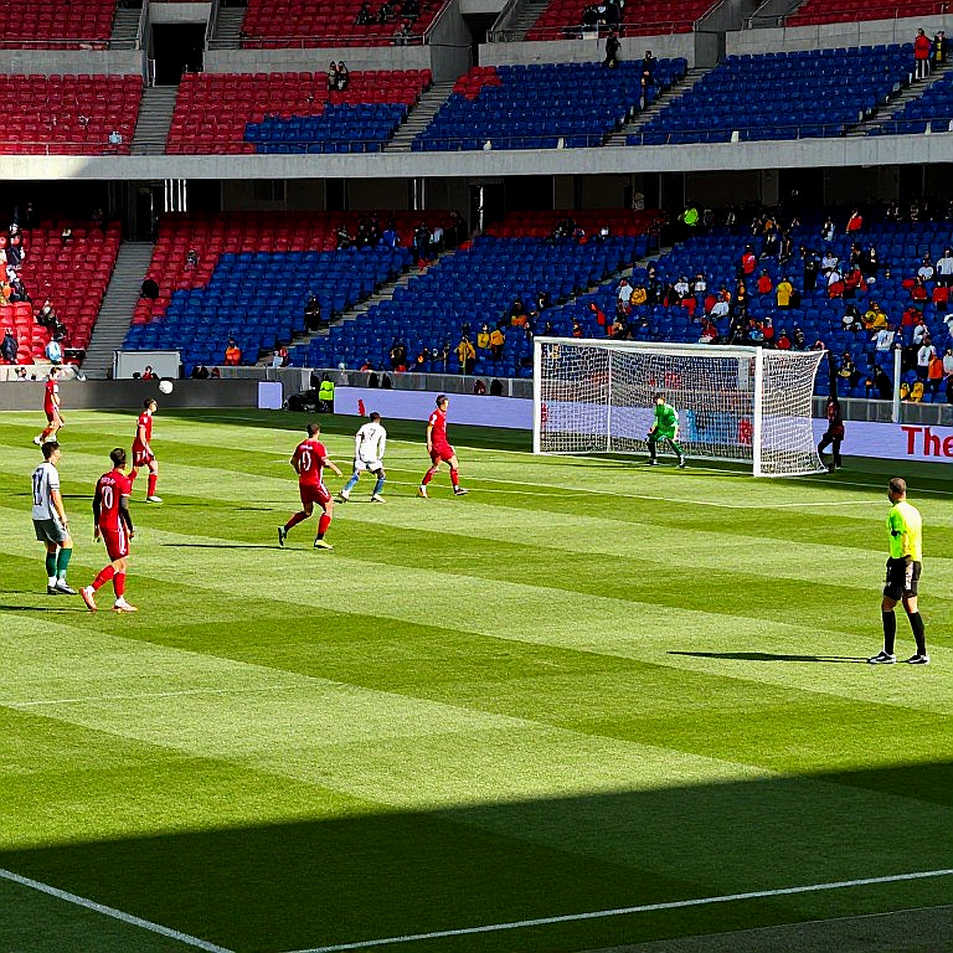 Khi chủ sân MLS tự thổi còi: Kraft, Gillette Stadium và bài toán quản trị sân đấu đa mục đích