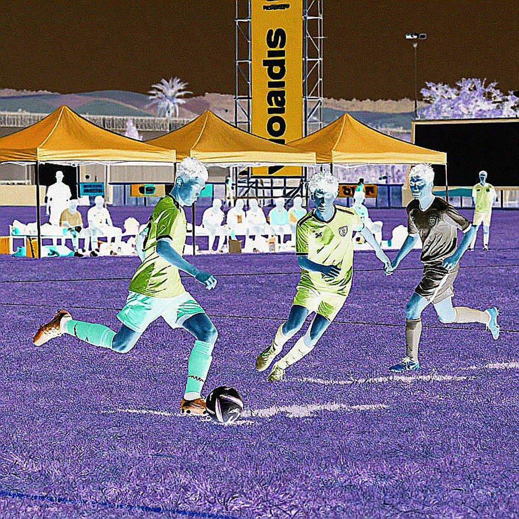 Mùa chuyển nhượng V-League 2026: Tin đồn chạy nhanh, giấy tờ chạy chậm