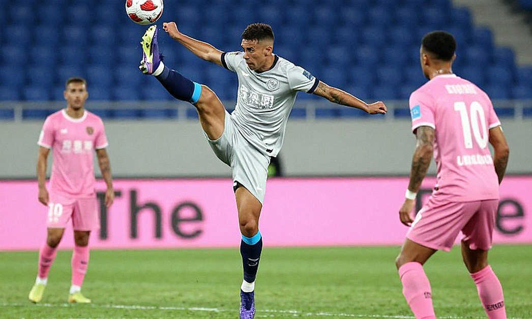 V.League: Sân nhà mất thiêng và cái bẫy cho mượn kèm nghĩa vụ mua đứt