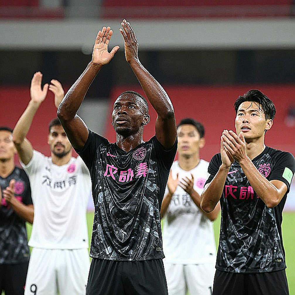 Bản báo cáo thiếu chữ ký: chấn thương ở V.League và cái giá của một tập dữ liệu trống