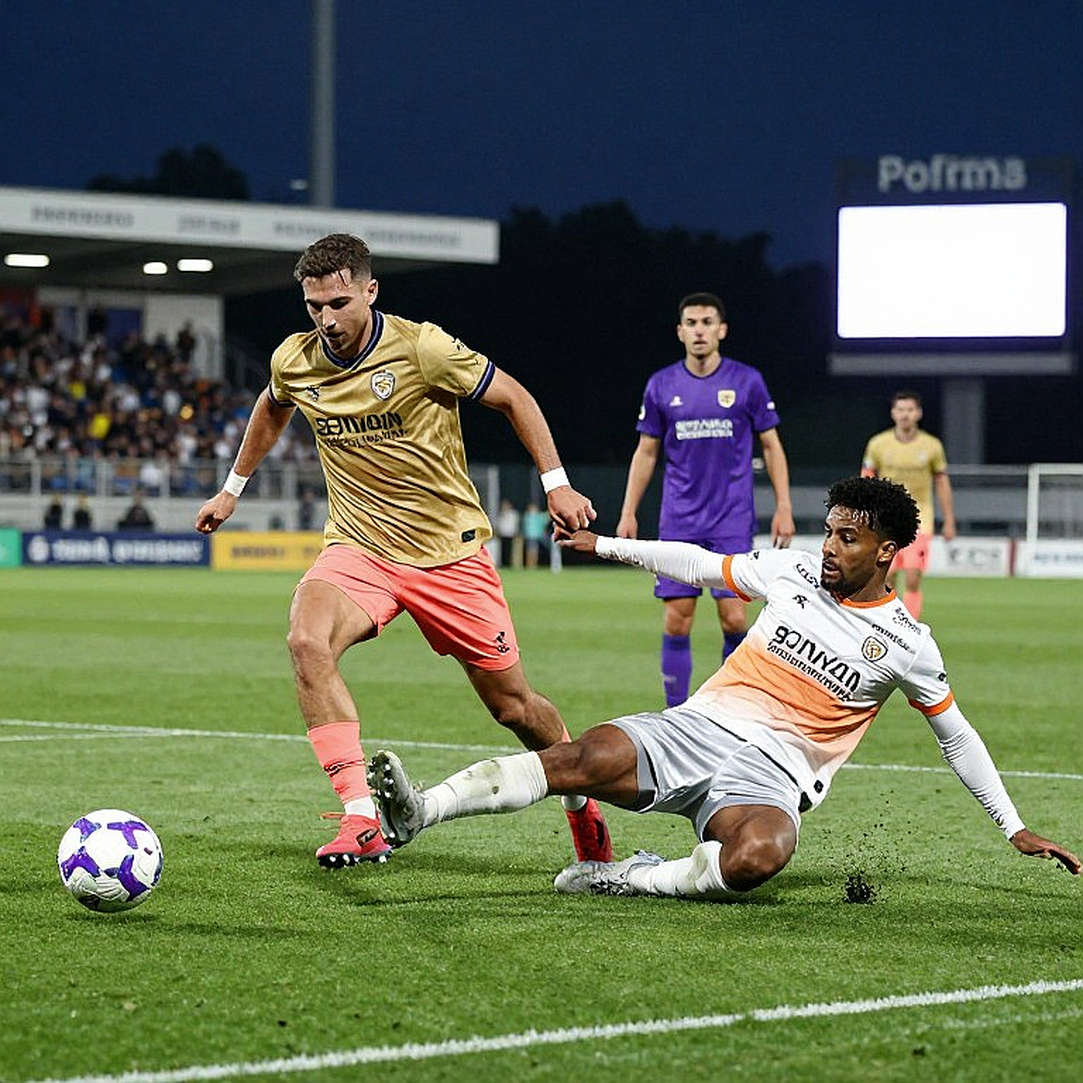 Giải phẫu một bản tin bóng đá không nguồn: khi đội hình Real Madrid chứa cầu thủ của Liverpool và Man City