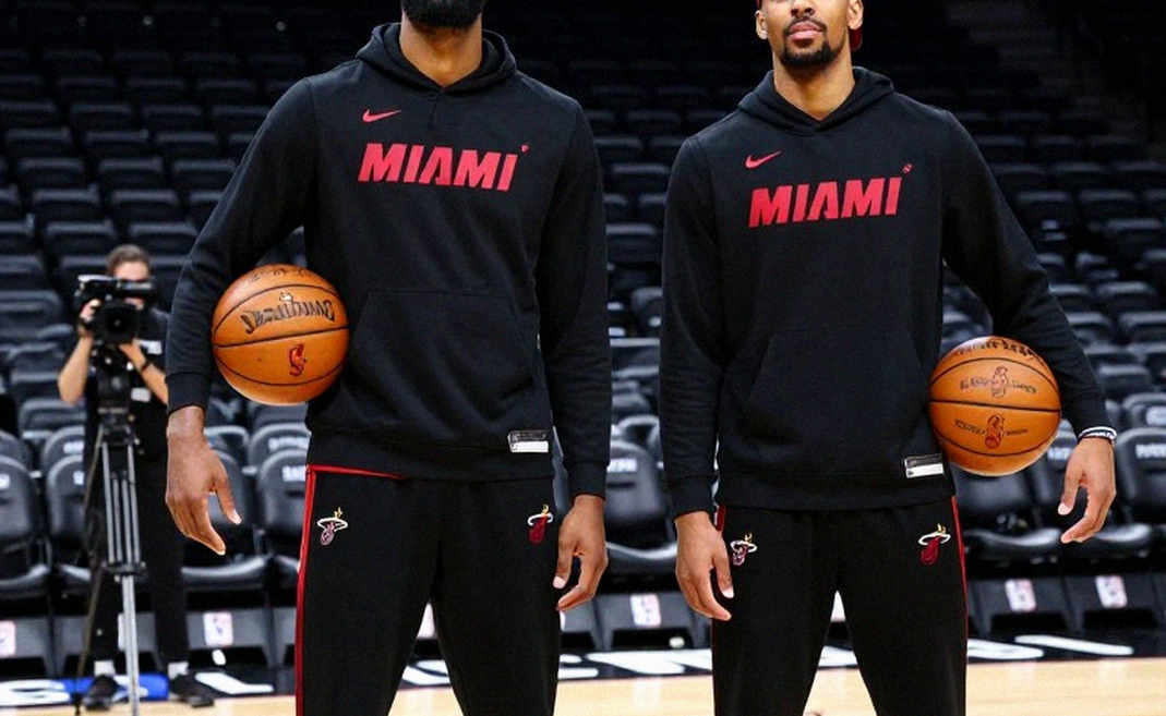 Kawhi Leonard và 7,4 triệu USD: một tin đồn được ghép từ ba câu chuyện khác nhau