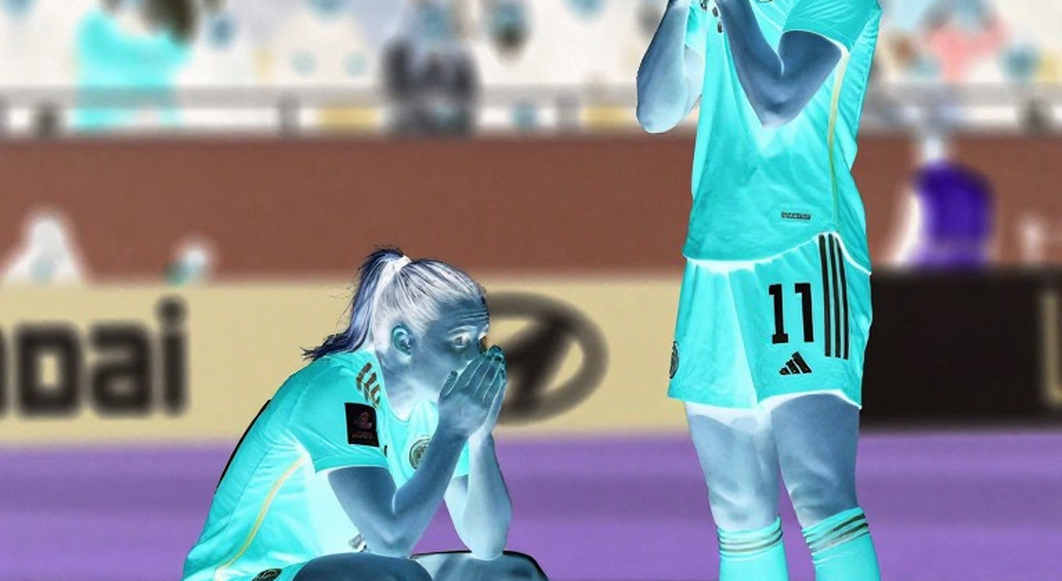 Nhật Bản thắng Ecuador ở luân lưu: 1.396 ngày chuẩn bị và nghịch lý mang tên tỷ số 0-0