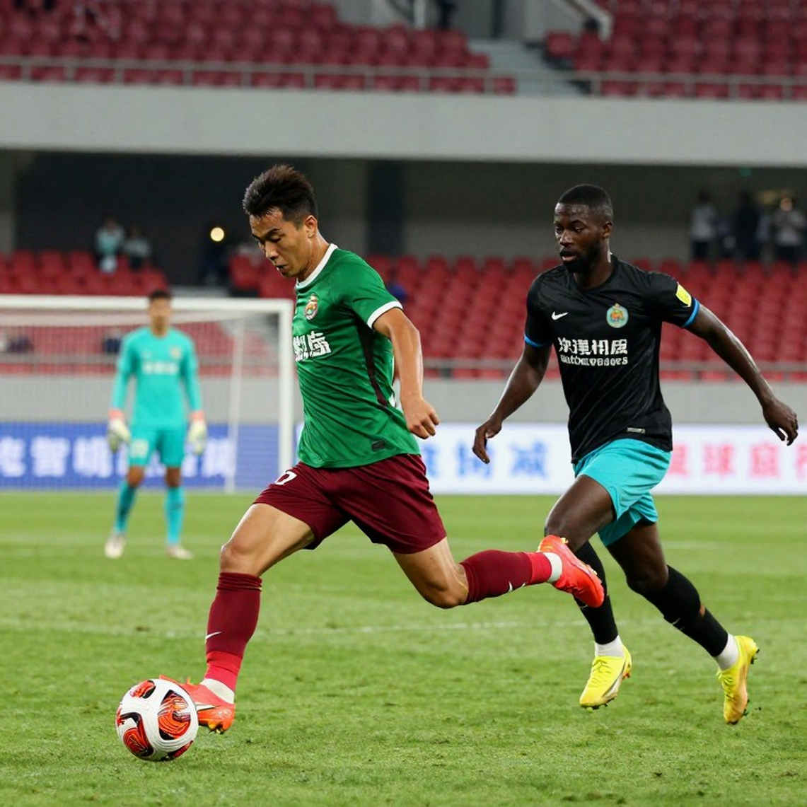 Chuyển nhượng V.League 1: Cái tên đúng, cái giá sai và bản hợp đồng không tồn tại