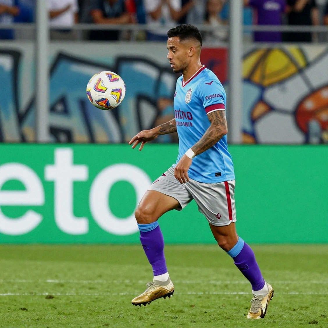 Bong bóng chiến thuật ở V-League: Khi pressing tầm cao trở thành mỹ từ của kẻ yếu thế Bong bóng chiến thuật ở V-League: Khi pressing tầm cao trở thành mỹ từ của kẻ yếu thế